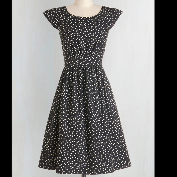 ModCloth Dresses & Skirts - Modcloth/Emily and Fin Get What you Dessert Dress
